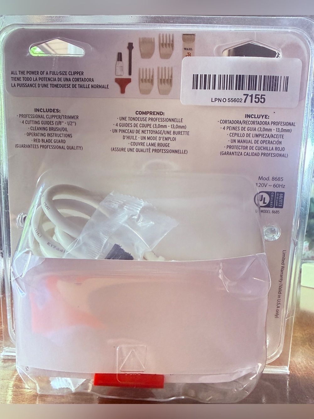 Wahl mini clipper kit in white with red accent - Picture 2 of 2